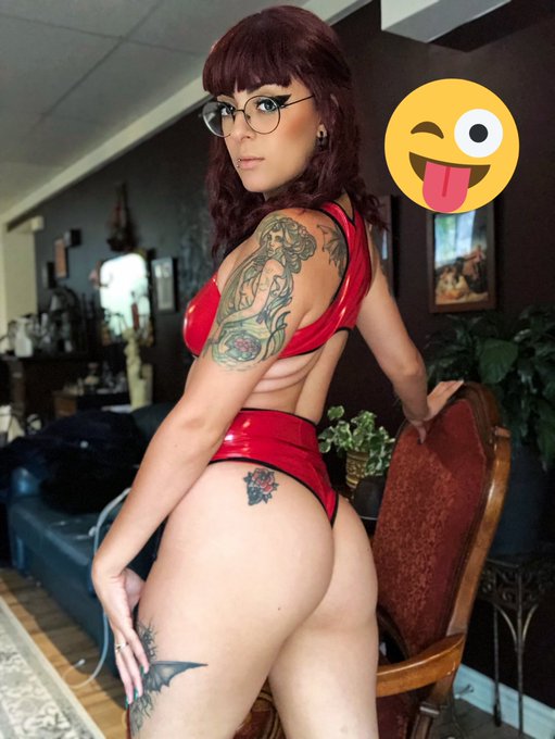 My bum wants you to have a good day. https://t.co/i3dNxnJQVI