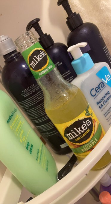 Post workout shower beer 💆🏻&zwj;♀️ https://t.co/oJm4xubgC5<a href="/tag/newprofilepic"class="tags"><span>#newprofilepic</span></a>