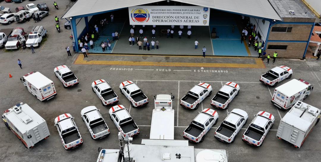 #LoDijo 👉 El Ministro del #MPPRIJP A/J <a href="/CeballosIchaso1/">@FuerzaDinamica Remigio Ceballos Ichaso</a> "El Gobierno Nacional a través de la Vicepresidencia Sectorial para la Seguridad Ciudadana y la Paz, fortalece cada día más a los organismos de prevención con equipamiento, para poder ejecutar una labor con eficiencia".