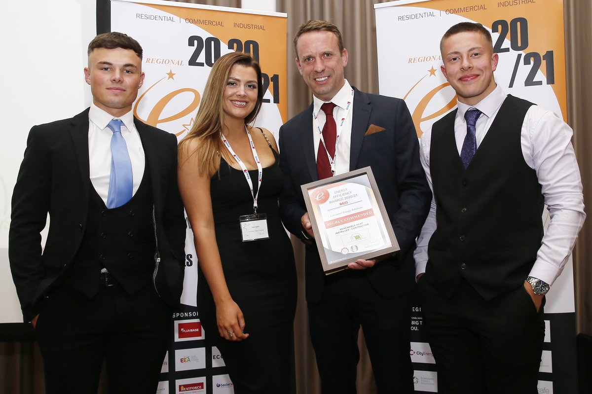 ConsumerEnergy_'s tweet image. Some great photos taken by @jsmitchellphoto - jasonmitchellphoto.co.uk📸📸 

What an amazing evening at the Energy Efficiency Awards 2020/21, we can’t wait for next year already 👏🏻👏🏻

#energyefficiencyawards #boilerinstaller #insulationinstallation #eco #energisingyourgreenerworld