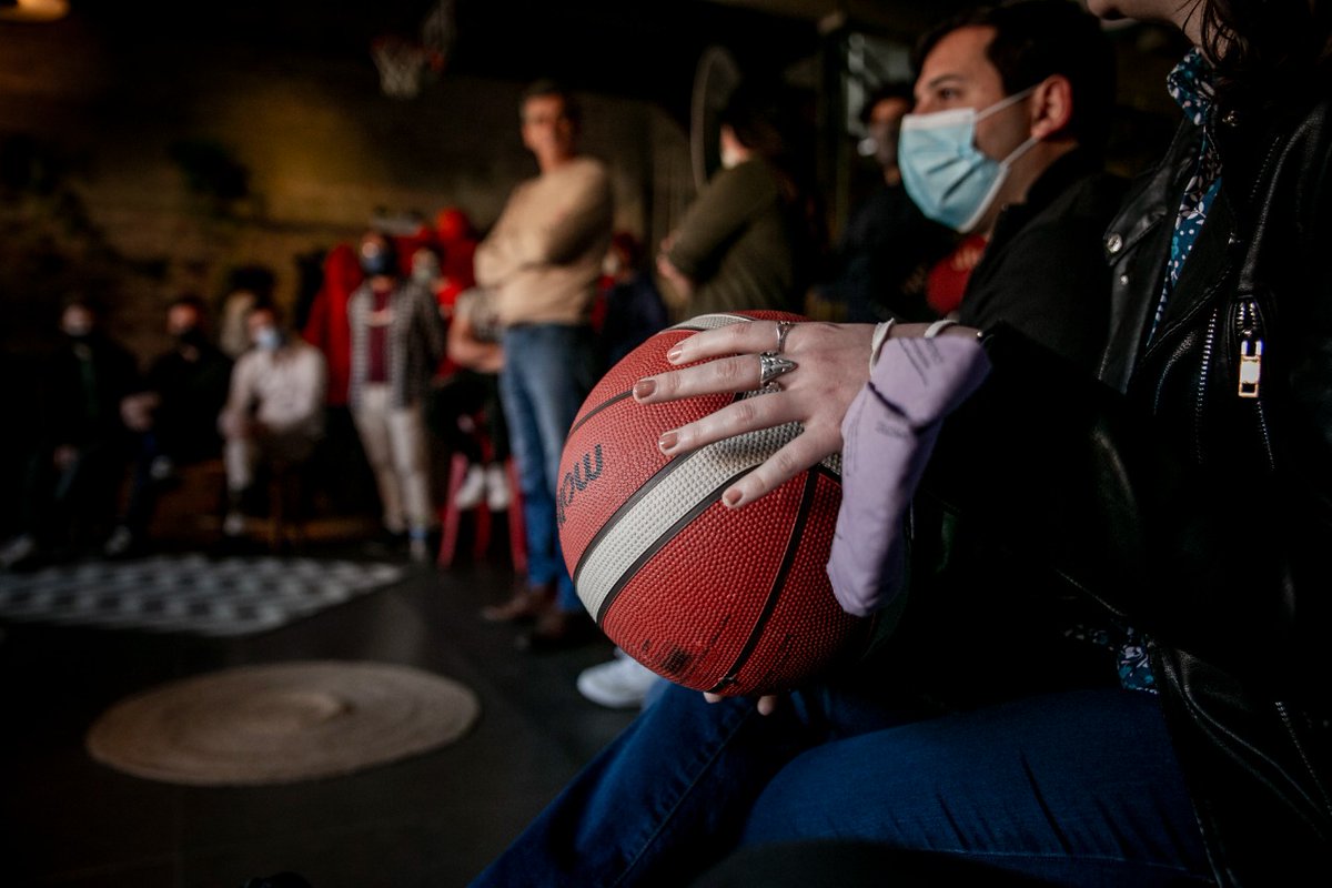 Nos reunimos con militantes, candidatas y candidatos de nuestro frente #VamosConVos, intercambiamos ideas y propuestas. 
Necesitamos crear políticas públicas destinadas a los jóvenes, es fundamental escucharlos y conocer sus inquietudes y necesidades.  Este camino es con ellos.