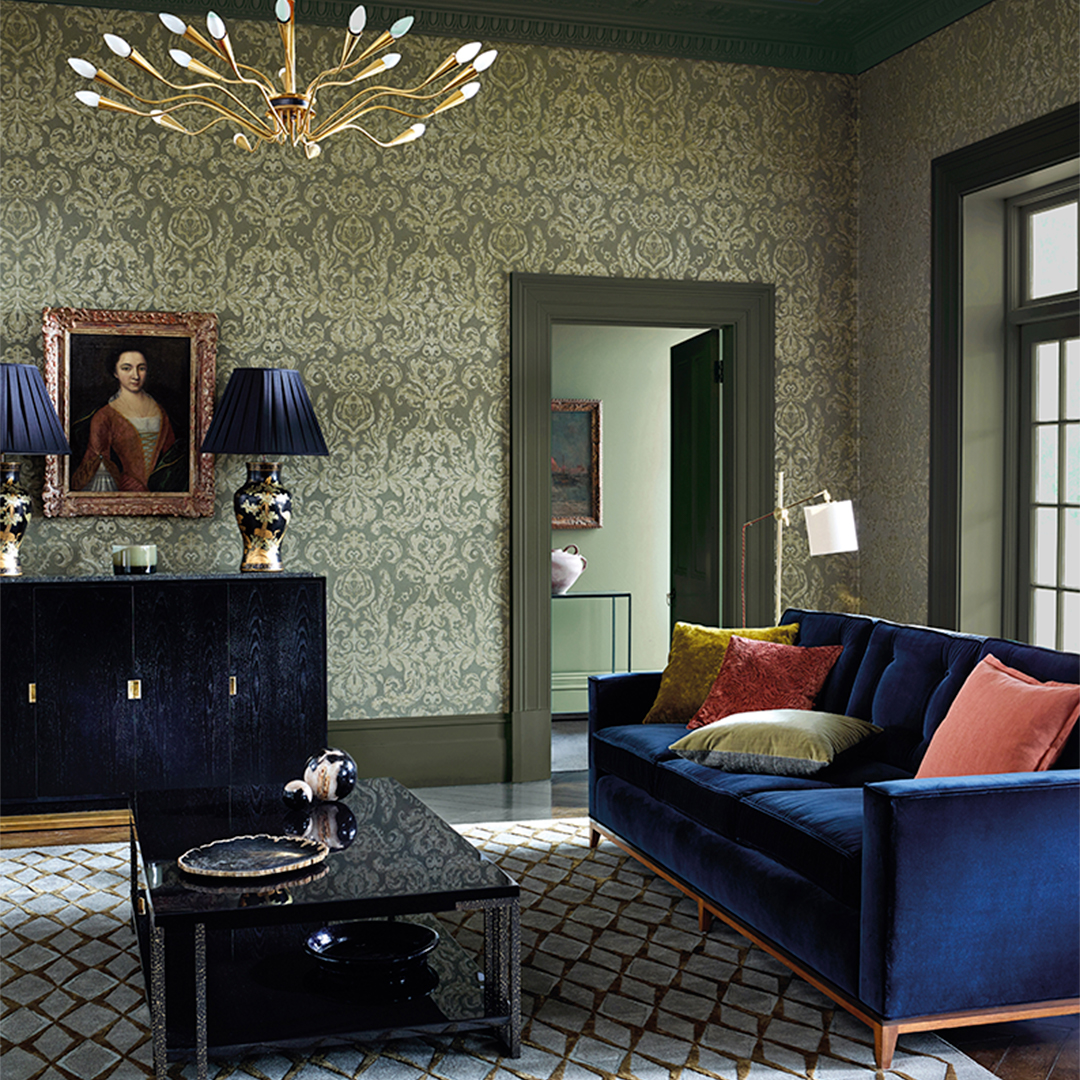 Adapted from a brocaded damask that was produced in the 17th century, Brocatello is one of Zoffany’s most recognisable wallpaper designs. This beautiful design has been reinterpreted using a unique mix of contemporary hues for luxury schemes.

Wallpaper: bit.ly/zoffany-brocat…