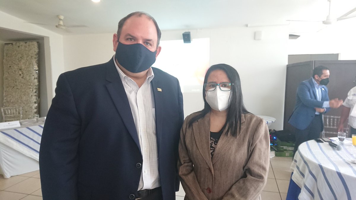 jenniferdelaosv's tweet photo. "No nos preocupemos, ocupemonos".
- @pdtecamarasal
Palabras acertadas y contundentes del Presidente de #Camarasal, en el conversatorio con socios.
#Business #BusinessWoman #WomenInTech #StemWomen #ElSalvador #RolesModels https://t.co/wdId2TNa4M