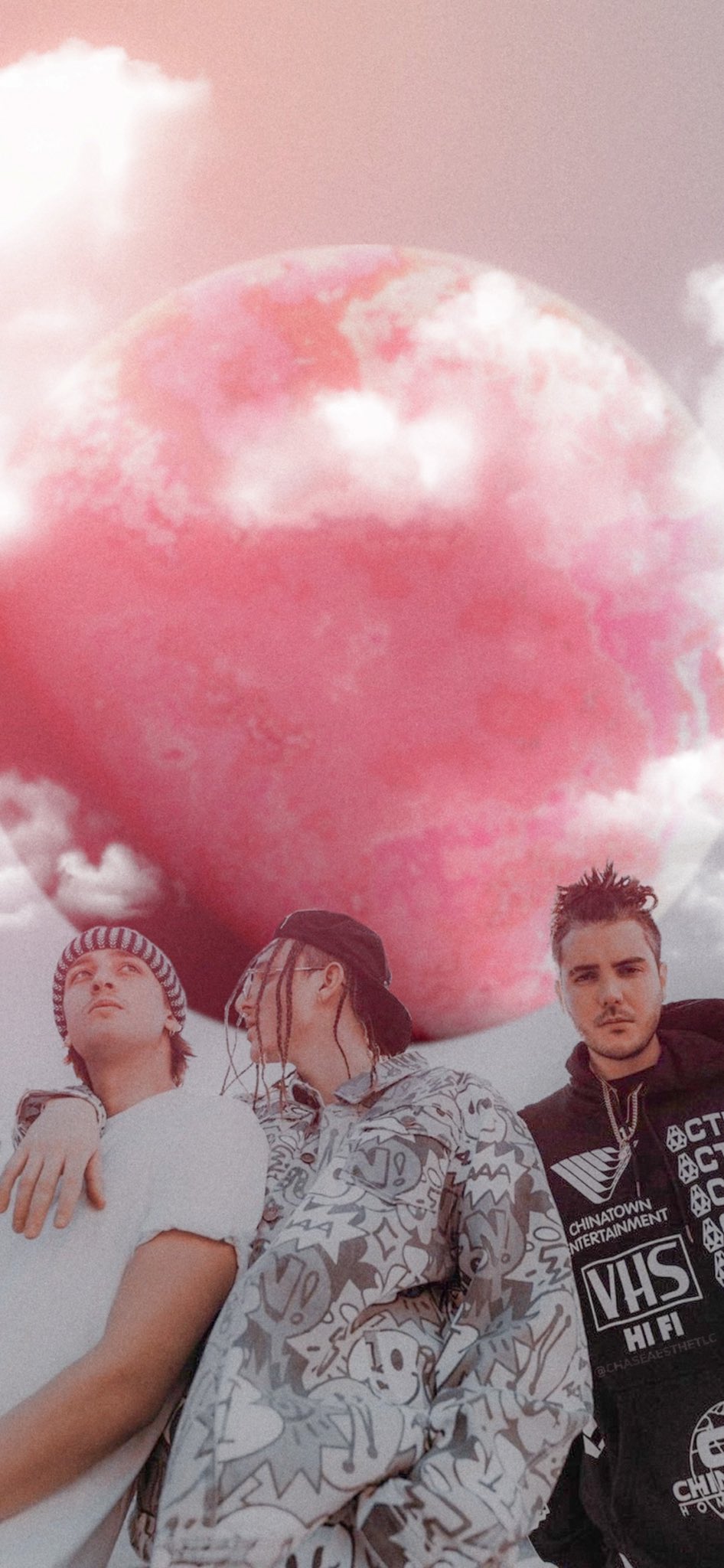 THIS IS ONLY A DISTRACTION  Chase Atlantic Lockscreens please likerb if  you