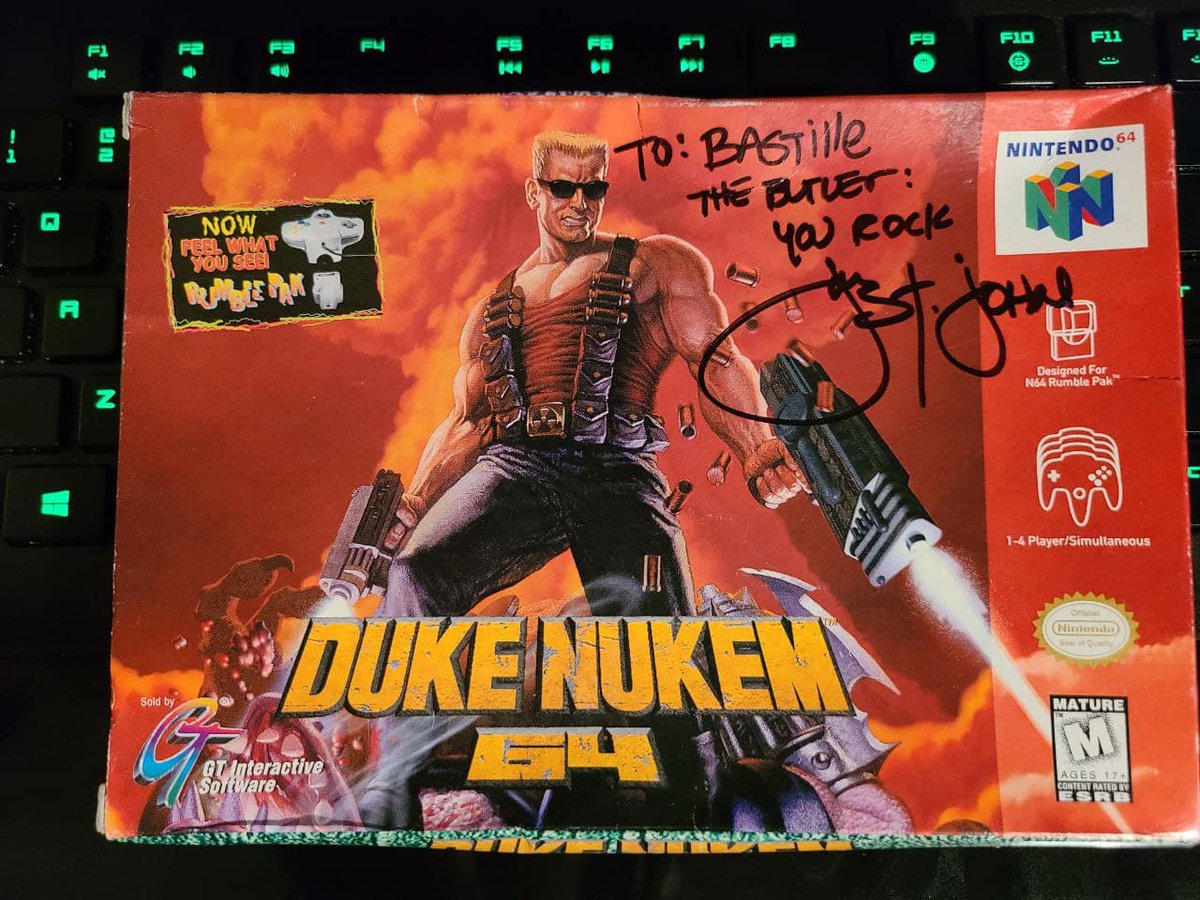 BastilleButler's tweet photo. "Hail to the king, baby!"
Bastille had the awesome opportunity to meet one of his heroes this past @DragonCon ! Our butler met the one and only legend Jon St. John! @JSJisDuke . You know, the godly voice behind Duke Nukem and all around wholesome gentleman! It was worth the trip! https://t.co/4EoCIkYL3F