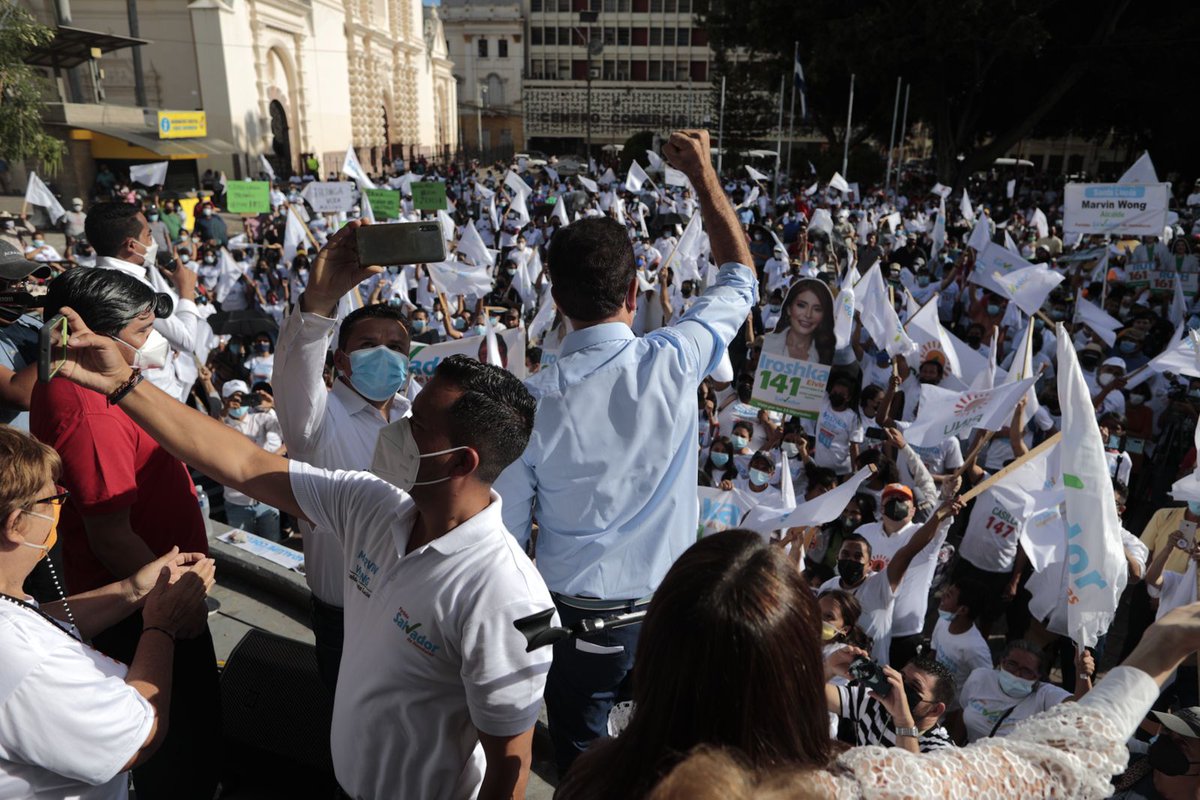 SalvaPresidente's tweet photo. ¡GRACIAS TEGUCIGALPA!

Los capitalinos ya decidieron, el cambio real y estructural para nuestro país; va porque va.

La nueva Honduras será una realidad. #HoyElCambioEsPosible

@PartidoSalvador #SalvadorPresidente https://t.co/sXuyYGdtcY