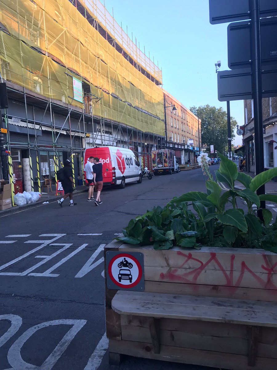 @JimDicksLambeth @lambeth_council @dannyadilypour The reality of Railton Rd at the moment Just miserable - rubbish, graffiti. Planters used as rubbish bins & urinals. Been like this for months. Disabled people struggling with barriers. Traffic incl HGVs displaced onto boundary roads