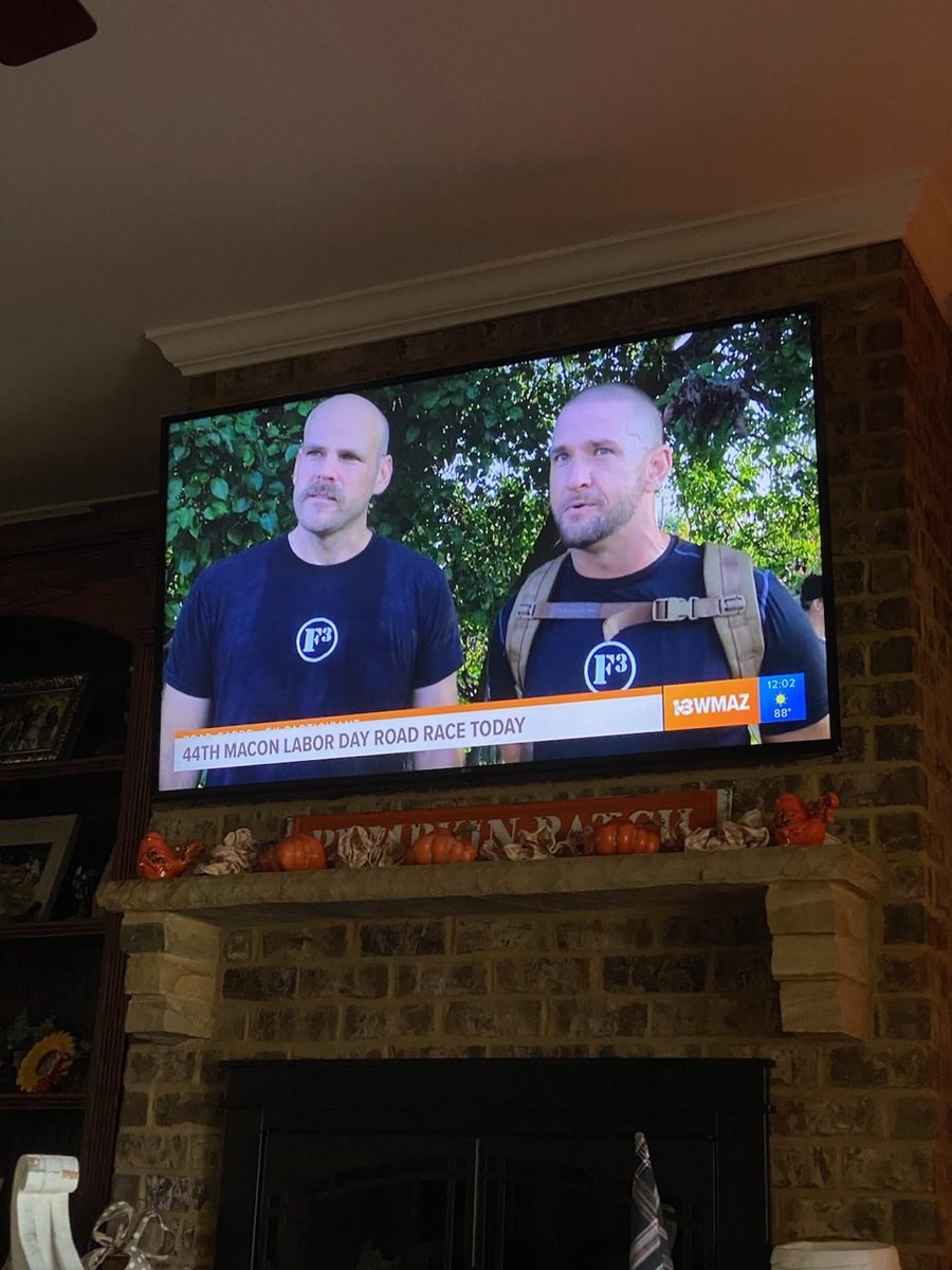 Whamooo! Nantan and 1st F Q on the big screen. Thanks for the support <a href="/13wmaznews/">13WMAZ News</a>! Public Relations never looked so good. #maconadifference