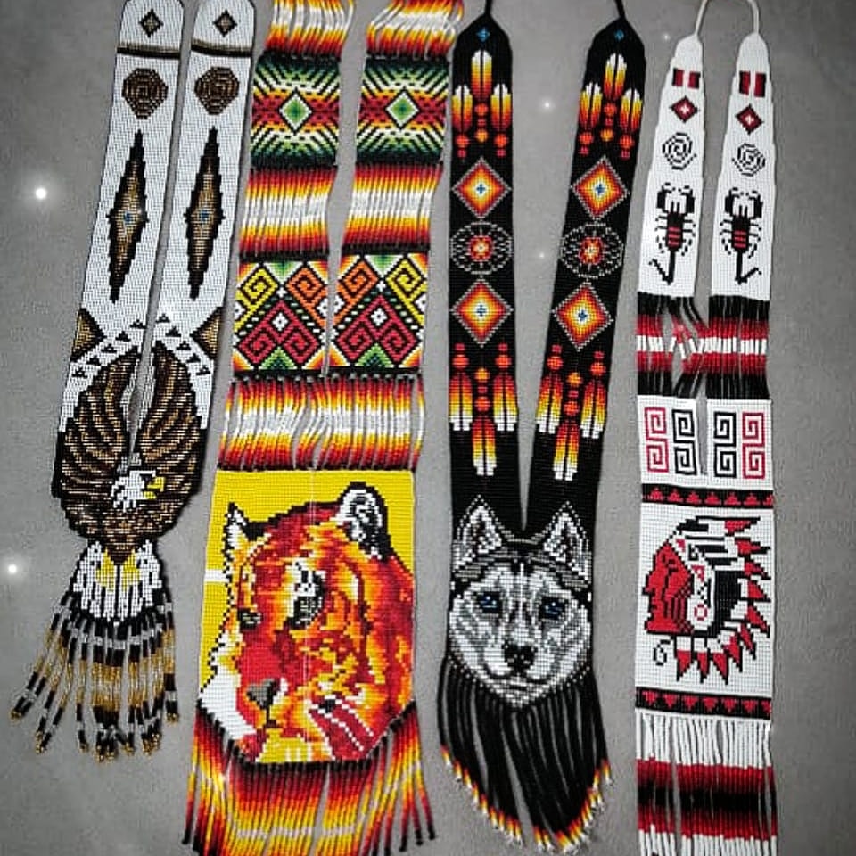 walterariza1's tweet photo. #Indian #aAmerican #ManillasBogota #ManillasMostacilla #ManillasEconomicas #Precolombino #indigena #mostacillas #HechosAmano #Bisutería #Manualidades #AccesoriosEnMostacilla #Actualidad #moda #ApoyoLoNuestro #ModaIndigena #Fashion #Kankuamo #WalterArias #ArtesaniaIndigenaColombia https://t.co/XG6kwYVtTx