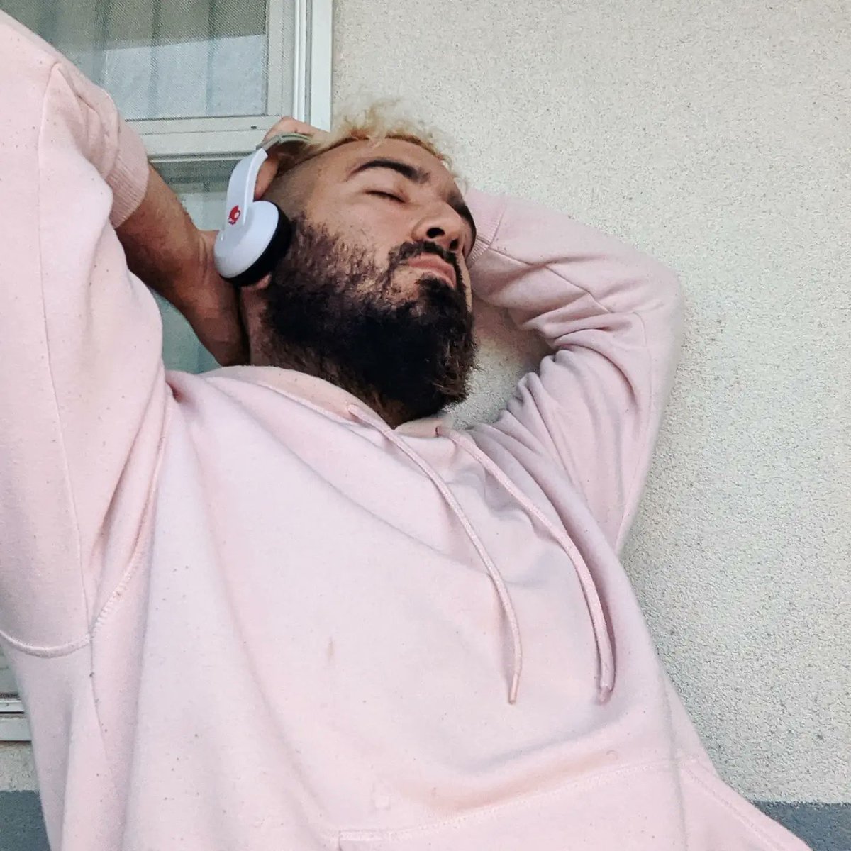ElhoimLeafar's tweet photo. I am learning to choose my thoughts and my vibration, just as I choose my clothes every day πΊπ½ It hasn't been easy, but nothing worthwhile really is easy πΉπΏβ¨ #urbanShaman #Magicworker #Healerstribe ππβ¨ https://t.co/ChqDckv2OP