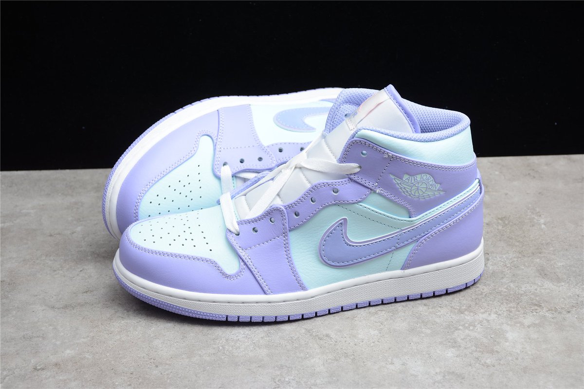 OutletFirst's tweet image. Air Jordan 1 Mid Purple Aqua 🔥

💰 Valor:
• R$ 799,90

👟 Tamanho:
• 34 ao 45

ADQUIRA O SEU PELO NOSSO WHATSAPP, LINK NA BIO 🔥

#nike #adidas #futebol #tenis #camisa #camisadetime #ucl #champions #novidades #goiânia