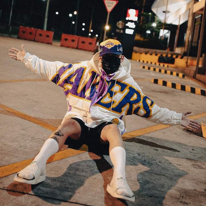 aaaashianna's tweet photo. the jacket bro.... 🥵  Skusta Clee &amp; Chris Brown in one frame soon!!🤞 @skustacleezy16 @chrisbrown https://t.co/UmSPDe5Mcl