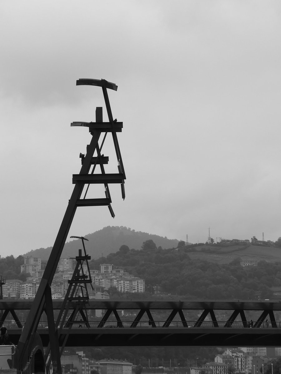 Garroargz's tweet photo. Una guerra contra el estado.
Astilleros de Euskalduna.
#Euskalduna #Astilleros
#WorkingClass #Bilbo
#Deustu #blackandwhitephotography https://t.co/4amr4h9q1E