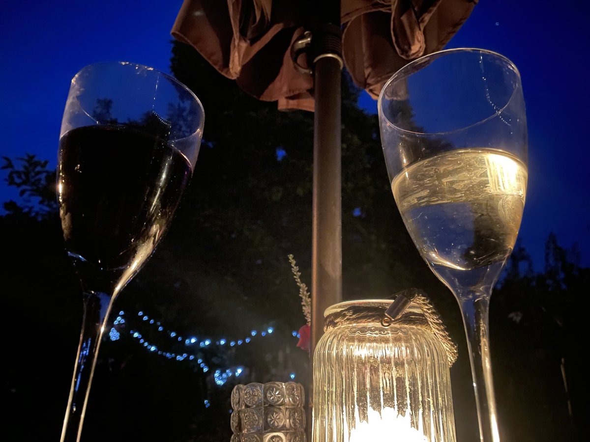 A quiet night in the garden with the good lady and smooth chilled tunes as our backdrop, hope life allows you time to relax and soak up the moment 💞