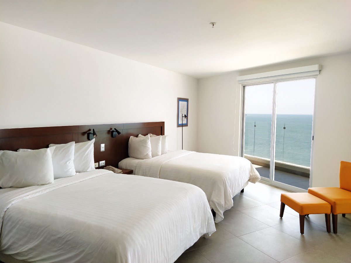 Date una escapada y disfruta de las camas más cómodas de Mazatlán🛌🤩

📞Reserva al (669)9893800

#ParkInnMazatlan #mazatlan #Comodidad #Radisson #VisitMazatlan #familytravel #descanso #RadissonHotels