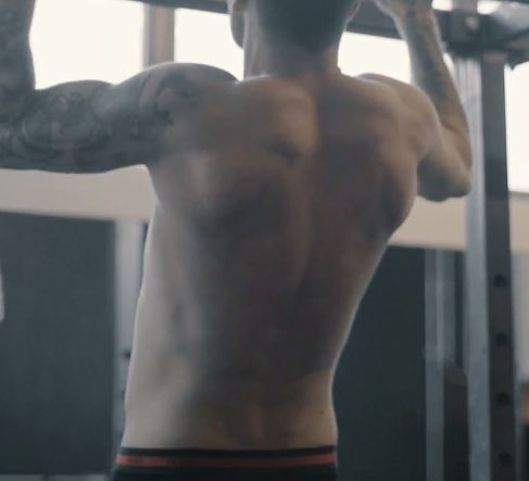 lpshirtless's tweet photo. https://t.co/0TXv44r5zF