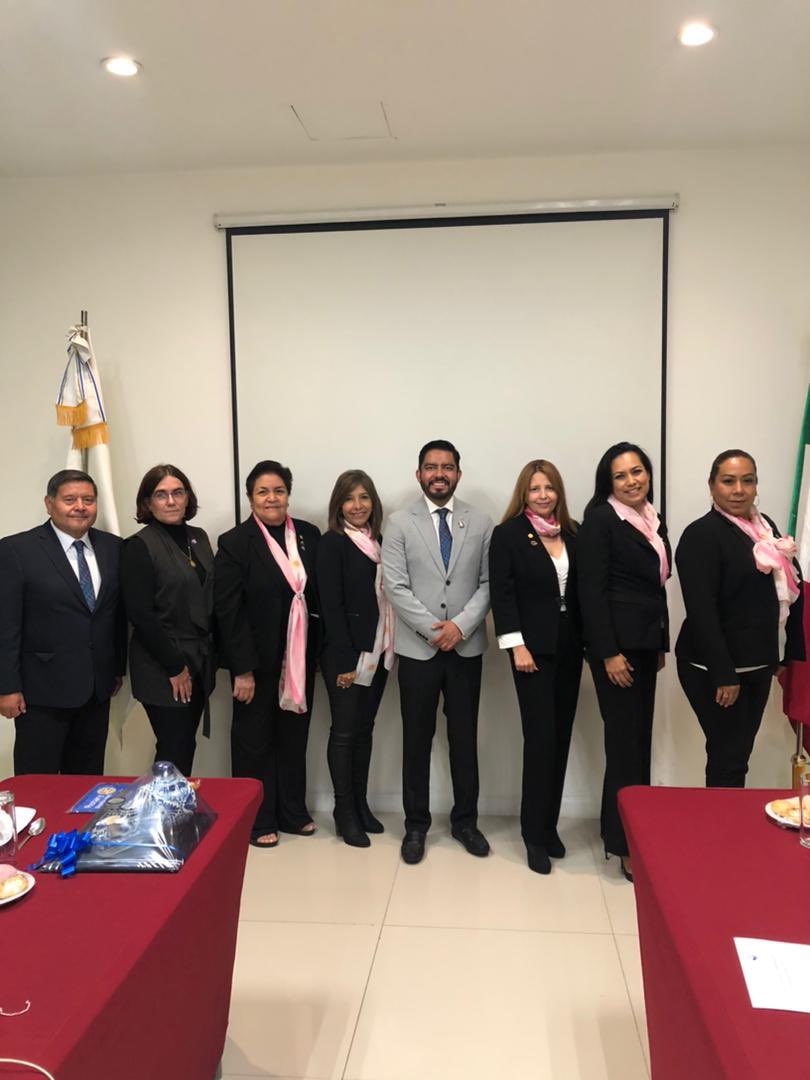 RotarySanAndres's tweet photo. ¡Hoy recibimos la vista del gobernador del distrito 4185! Hablamos sobre los proyectos que vienen para este 2021-2022. 

Un gusto haberte recibido Agustín Melgar. https://t.co/u3eGjLMusm