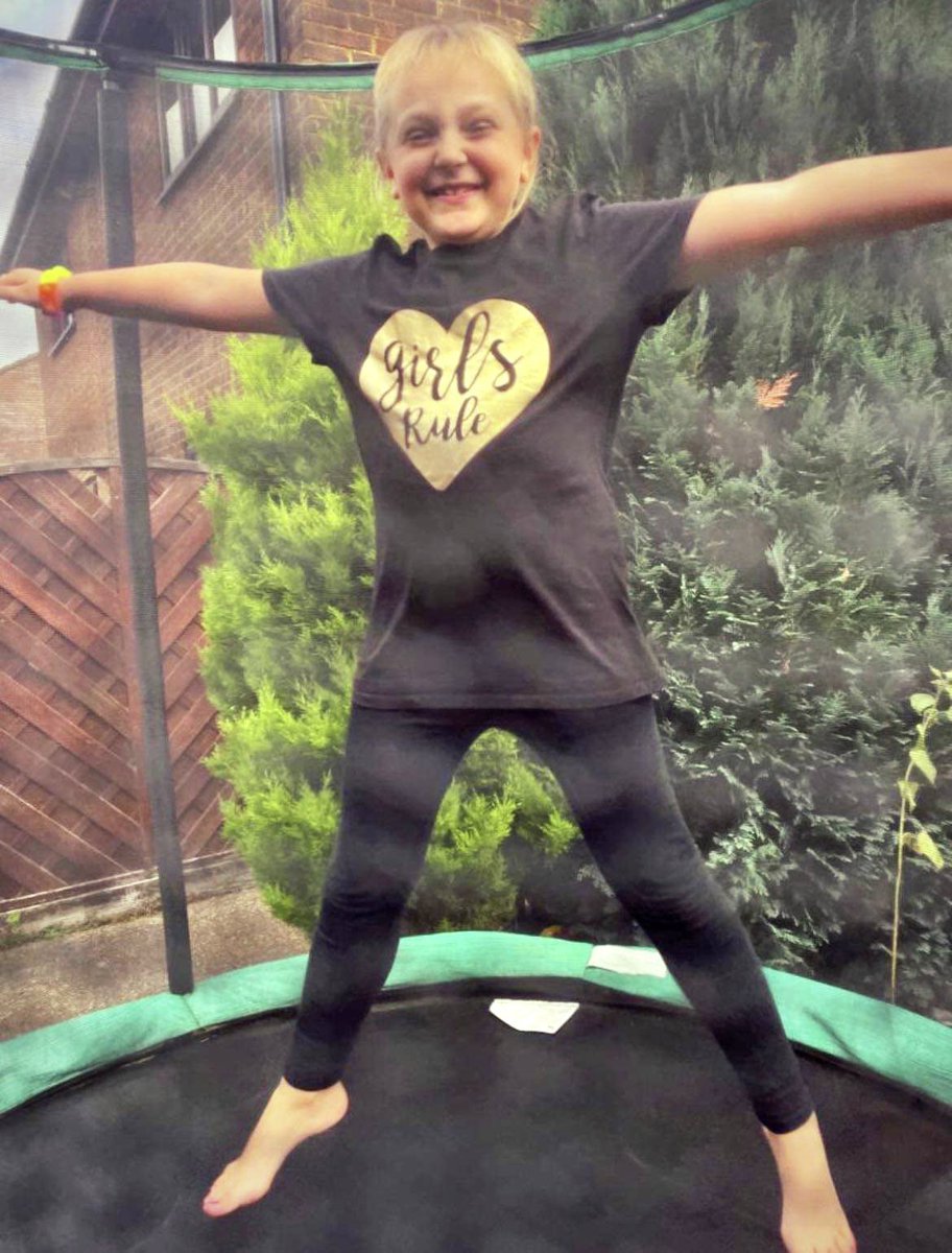 HadleighStars's tweet photo. Our last entry for this evening, sees Eliza-May with this star jump. Thank you for your entry Eliza-May. https://t.co/fZaqHisv6n
