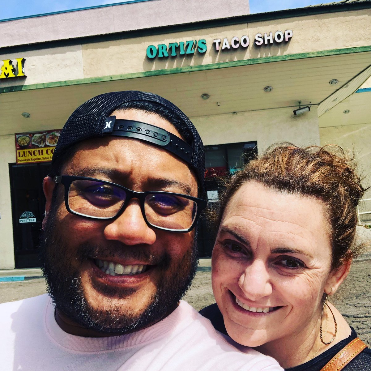 jellazar's tweet photo. After watching @RaoulMartinezTV’s @fox5sandiego interview with @shangchi’s @destindaniel, Jorie and I had to stop by @ortizstacoshop 😀 in #PointLoma.

#sandiego #tacos #carneasada #burrito https://t.co/5X4a0KM47Y