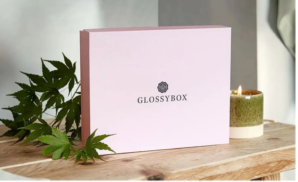GlossyBox September FULL Spoilers are live at SavvySubscription.com!

#glossybox #beautybox #subscriptionboxaddict #subscriptionaddiction #makeup #skincare #beauty