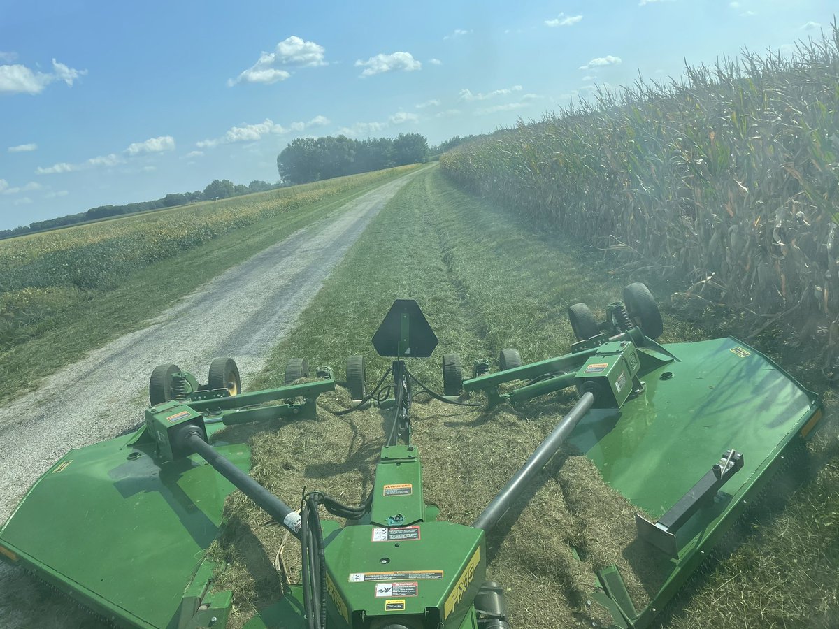 Some guys say- it’s a worst job on their farm, least favorite, or the poorest ROI etc.  I don’t care what they say it’s instant gratification &amp; it’s part of being a good farmer. And it’s a quickest way to make a farm look good