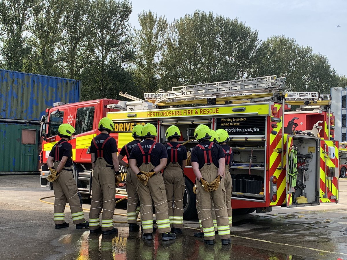 JESA_HFRS's tweet photo. Week 2 and practical pumping for @HFRS trainee FF squad 01/21.  The rest of the week will see more pumping    input #learnsomethingnew #development https://t.co/q6iicMi6TT