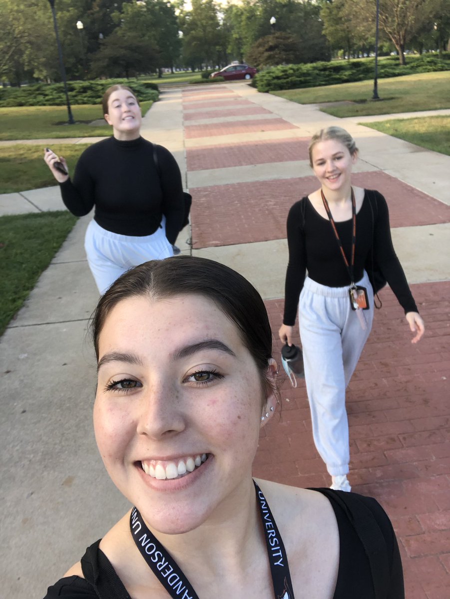 i would just like to say…
i love AU and my roommates 

that’s all.