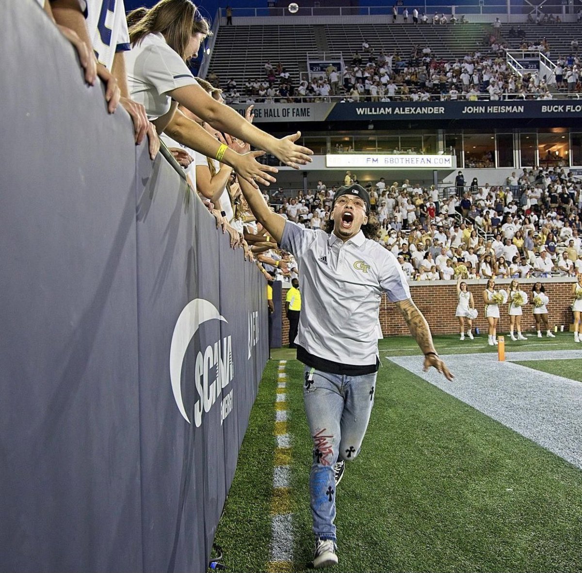 AlvaradoJose15's tweet photo. Ring Me 🤷🏻‍♂️… IT WAS GOOD TO BE HOME GT 💛 https://t.co/i4mu7VrPfD