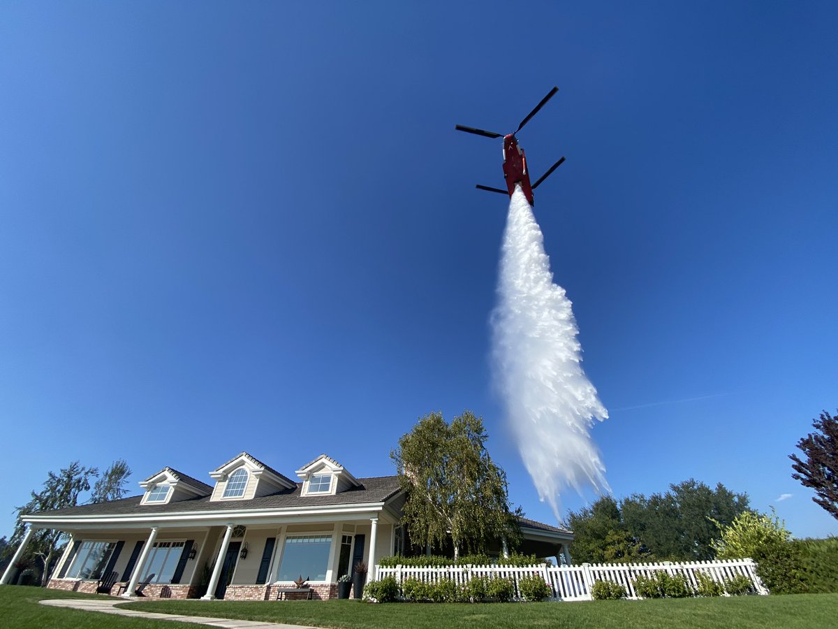 EliasonMike's tweet photo. #Caballo Fire - Copters making water drops near structures off Avenida Caballo. Caballo IC reporting all fixed-wing aircraft have been released, with FF’s continuing to work on hot spots and secure perimeter. https://t.co/D854dlSKHU