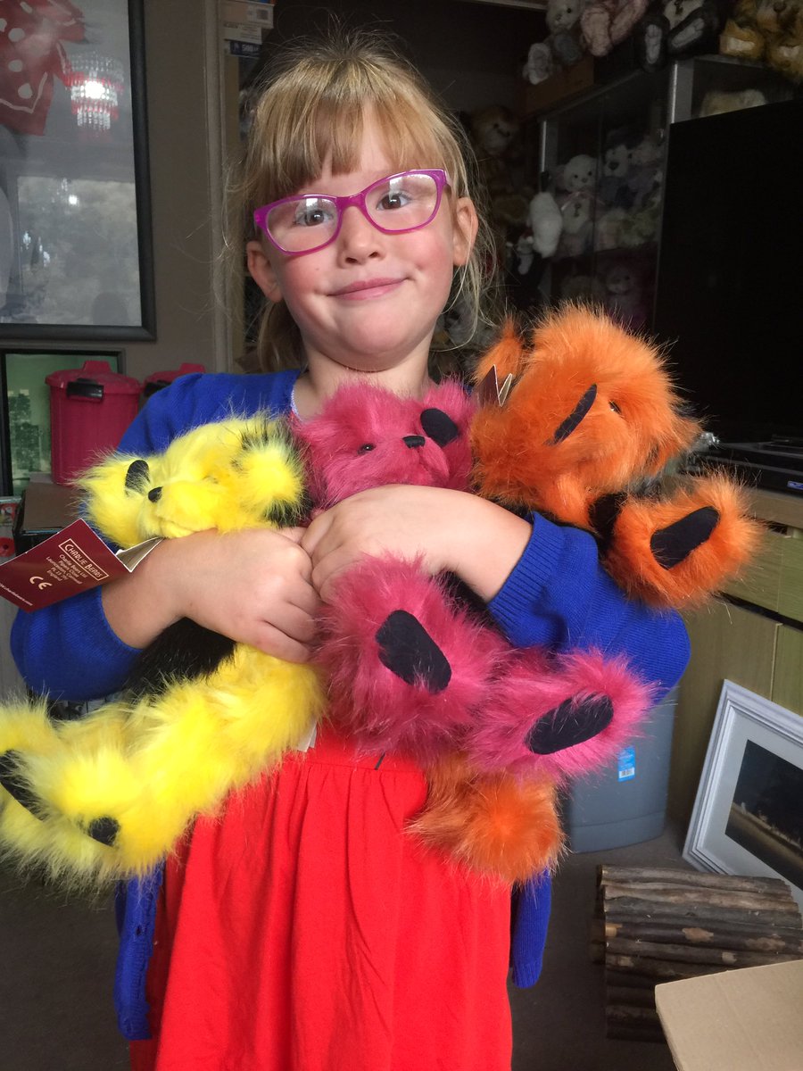 tracykingdon's tweet photo. @qvcuk My niece Karenza can’t wait to welcome Anniversary Ragsy to our hug #CharlieBears https://t.co/PtytgXPsMD