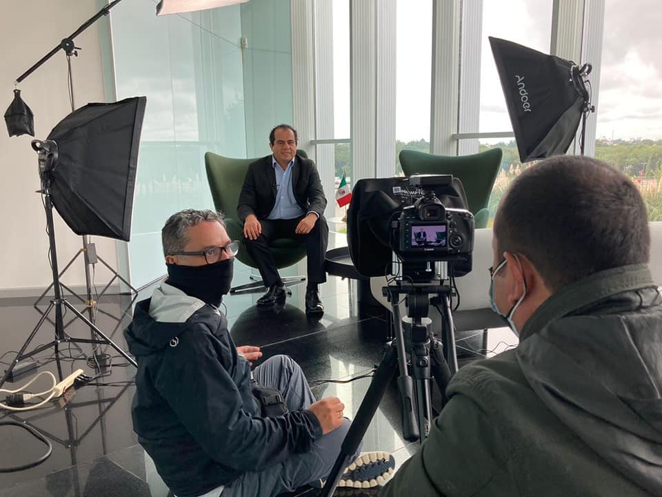 JUANP_DELEON's tweet photo. En colectividad con varias #cooperativas en latinoamérica producimos un programa llamado #CoopsTV bajo la dirección de @CoopAmericas
Pronto lo compartiré. #Comunicación #QueNadieSeQuedeAtras https://t.co/t3R85sSDnR