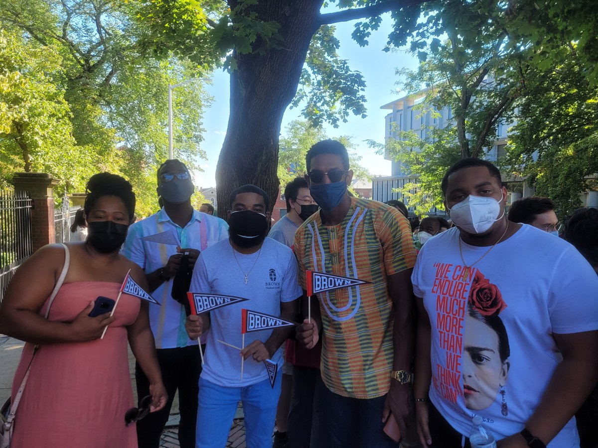 Convocation 2021!
Preparing to walk through the Van Wickle Gates.

Also, watch the livestream video: m.facebook.com/BrownGraduateS…