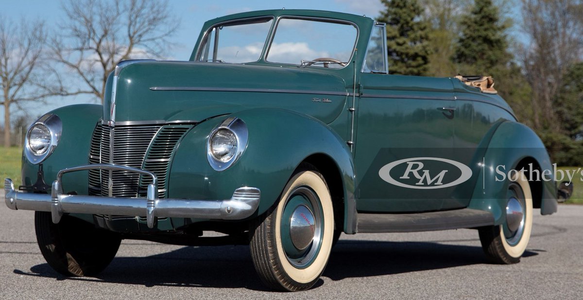 UltimativCars's tweet photo. #AuburnFall2021
Of the ~367k #Ford #V8 #Deluxe #Model01A (see RT), of which 23,704 were #Convertible #Coupé|s.
This well-preserved unit w/ its #factory #bluey-/#greenish color & tan convertible top, was est. at US$18-22k (15.2-18.5k €) to be SOLD w/oR at US$17k (14.300 €). https://t.co/Q4YjC0A40m