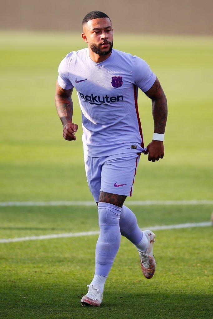 lnstantFoot's tweet image. Memphis Depay est le joueur qui vend le plus de maillots au Barça depuis son arrivée au club. 💙❤️