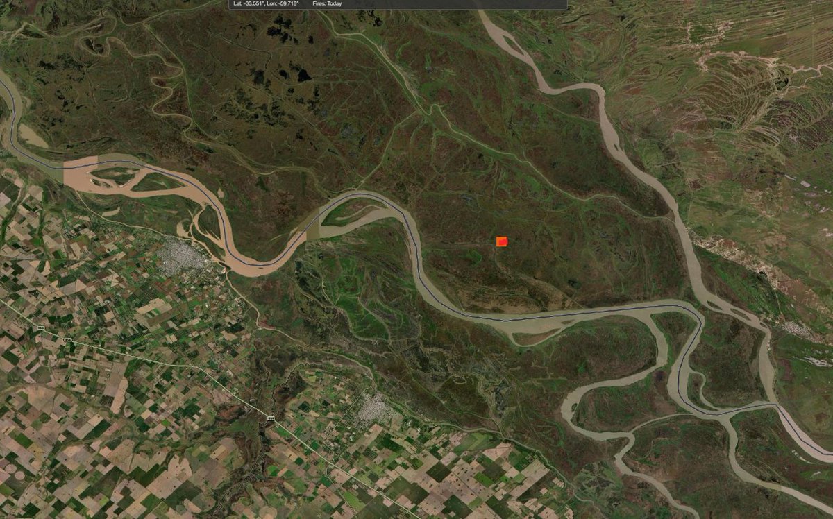 Después de varios días de humedad y unos cuantos mm, ya se ven focos de nuevo frente a San Pedro / Baradero. Quizás mañana llueva pero este es el momento de controlarlos, no cuando ya está todo prendido fuego.