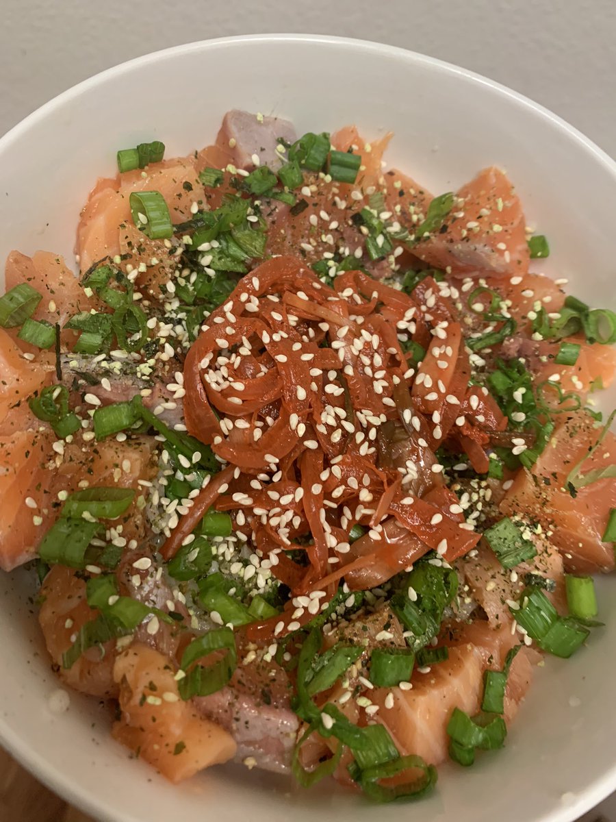CoachDeck51's tweet photo. Poke Bowl with Salmon, Green Onion Kimchi and Furikake #FreelanceCook https://t.co/YzoG8iF29c