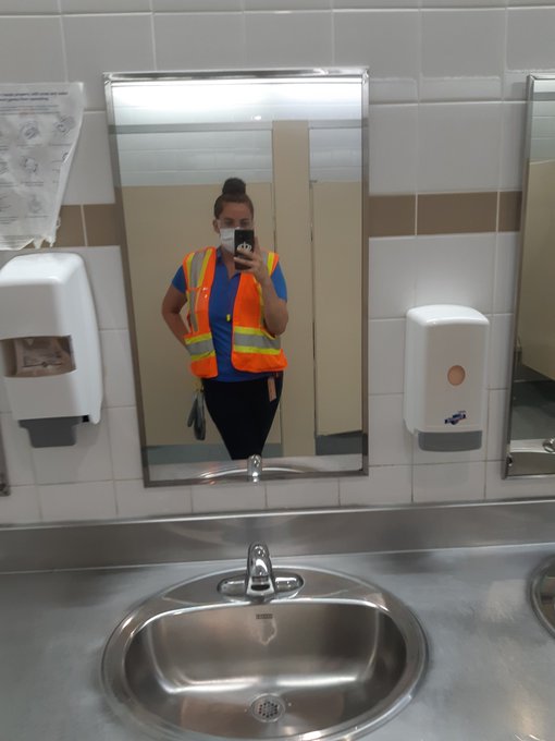 At work earlier https://t.co/rHvCMBGk19