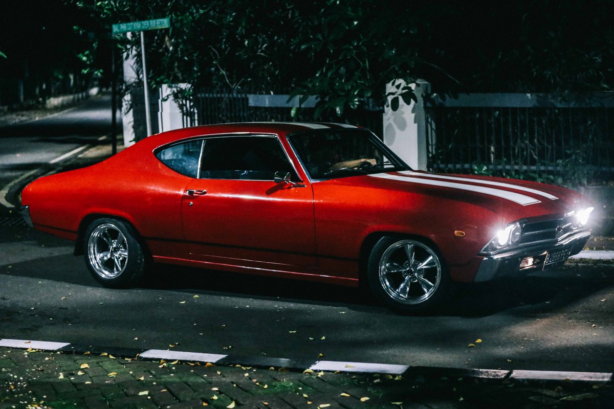 Ijin melu yaa mbaahhh <a href="/HoldenKlasik/">Suka Mobil Tua</a> ..
nek ngene, piye cuk <a href="/BrayenSmiths/">bryan</a> ?? 😁😁