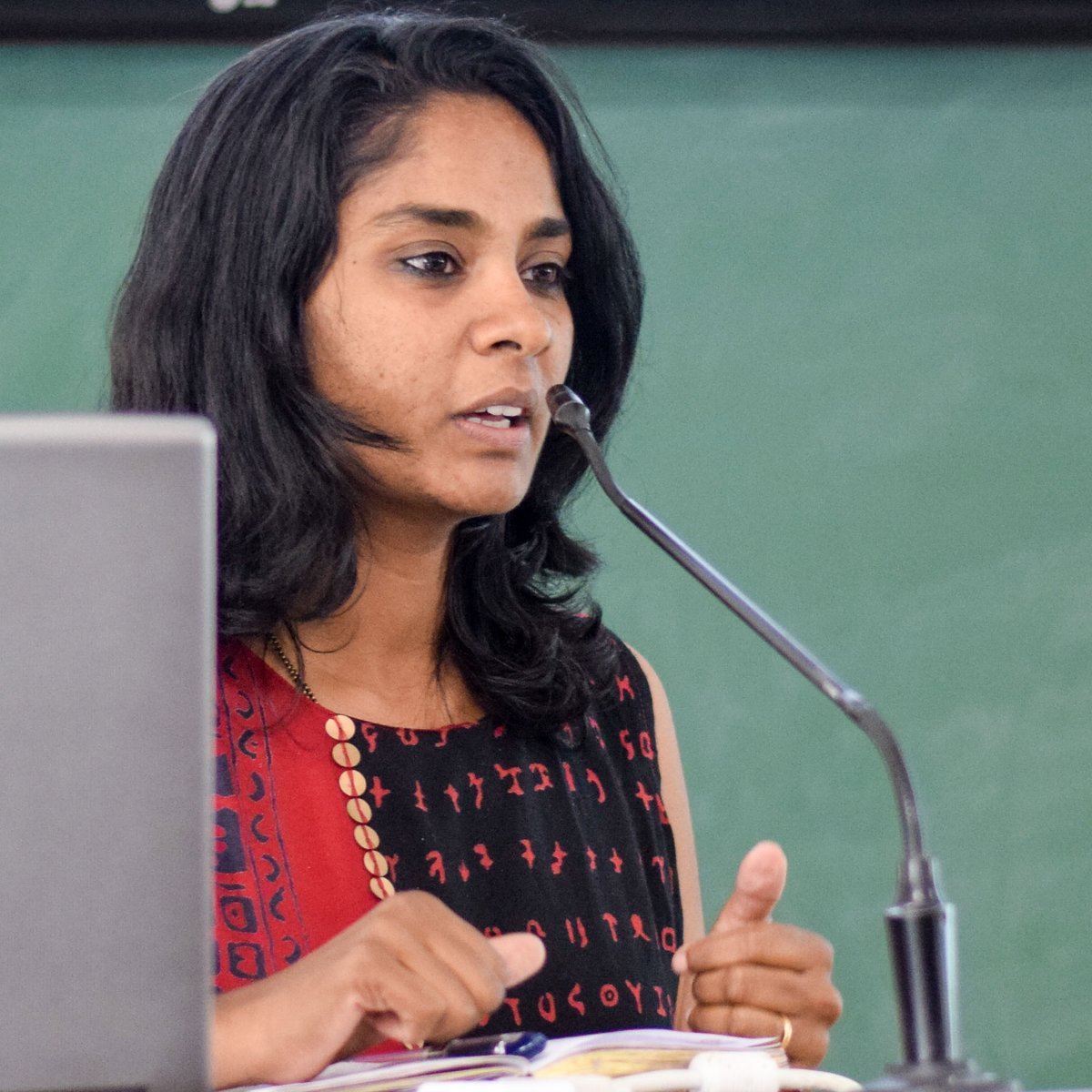 EWOK_MANDI's tweet photo. Sandhya has led #EWOKMandi since the beginning.  She gave up a lucrative career in financial IT in #NewYorkCity to start her family. Then decided to work with the local women of rural #Himachal.  She is one of the few full-time staff of EWOK, #IITMandi. #WomenEmpowerment https://t.co/Twf81y1kYG
