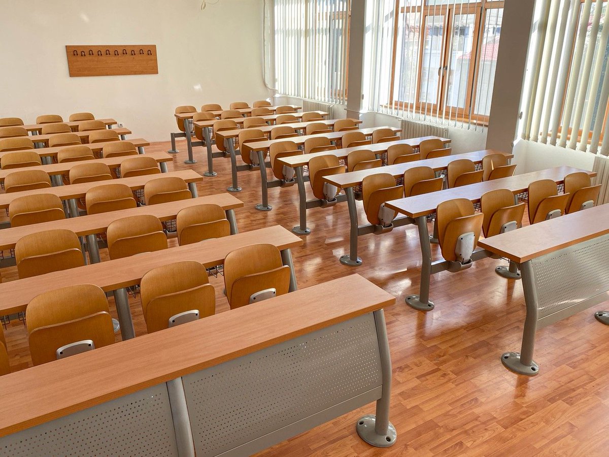Eurodidactica's tweet photo. Proiect in cadrul @UDJGalati, finalizat cu succes!
#eurodidactica #educatie #invatamant #scoala #telescoala #universitate #facultate #mobilier #didactic #laborator #tehnologie #design #architecture #innovation #education #school #university #didacticmaterials #remote #furniture https://t.co/MMet8mBwTX