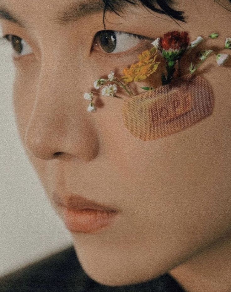 HOPEPlCBOT's tweet image. j-hope.