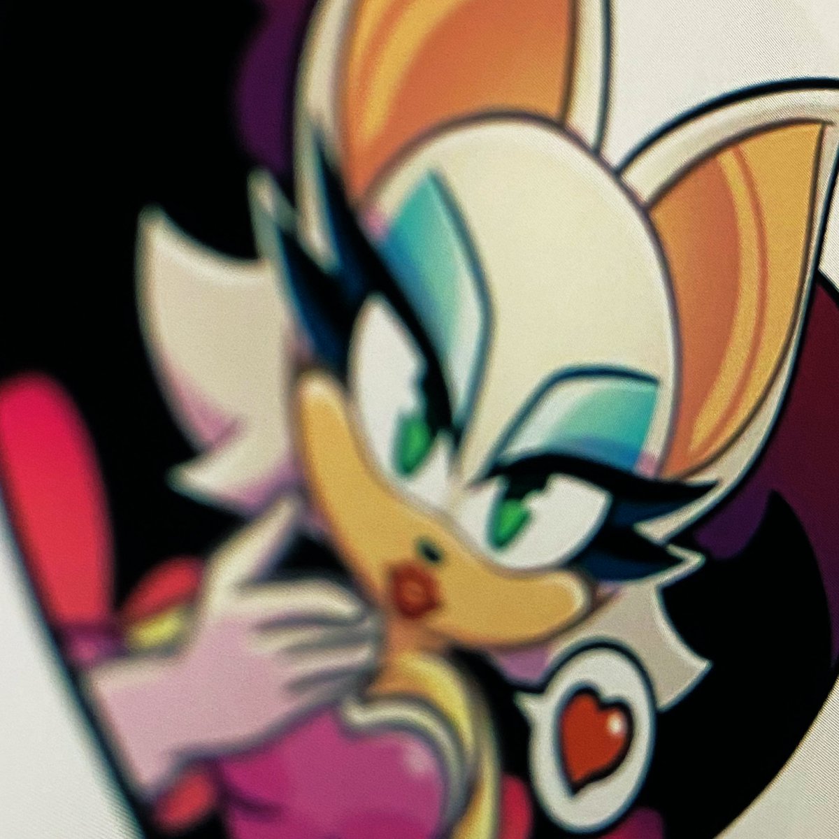 posterpocalypse's tweet photo. Anyone like stickers and/or baddies?
♥️🦇 https://t.co/FrdUvwpaQf