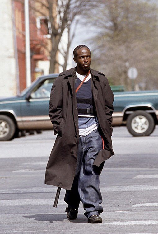 frozenoverhoth's tweet photo. Omar Little. 
An openly gay (in the streets of Baltimore) gangster Robin hood. 
"A man has got to have a code"
"You come at the King, you best not miss."
"Oh. Indeed." 
Rip King. 🙏  #MichaelKWilliams https://t.co/TVxh3G8z51