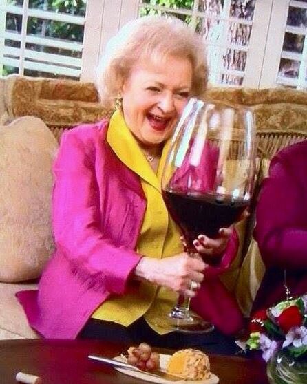elizabethram11's tweet photo. Me putting off all of my responsibilities to watch 3 women fight over a medium ugly boy band manager on a Monday night #bachelorinparadise #bachelorinparadiseabc https://t.co/p83oHBY9Bw