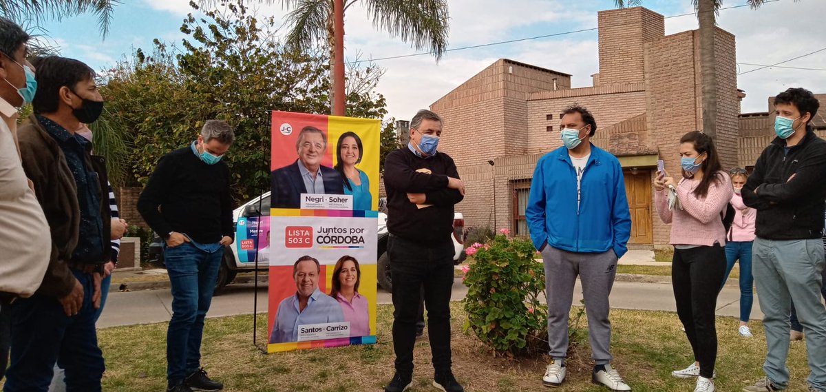 nicocasado's tweet photo. Que bueno recibir en mi querido barrio Alejandro Centeno al próximo senador por Córdoba @marioraulnegri #14M este 12 ganamos! #503C https://t.co/Yl3Kv2c3Pn