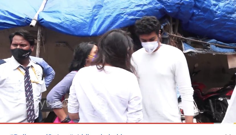 They paid their respects silently and left.. not for show or camera..found them in one of videos not clearly captured also #Manvir #Jahnavi #PriyankaGhose