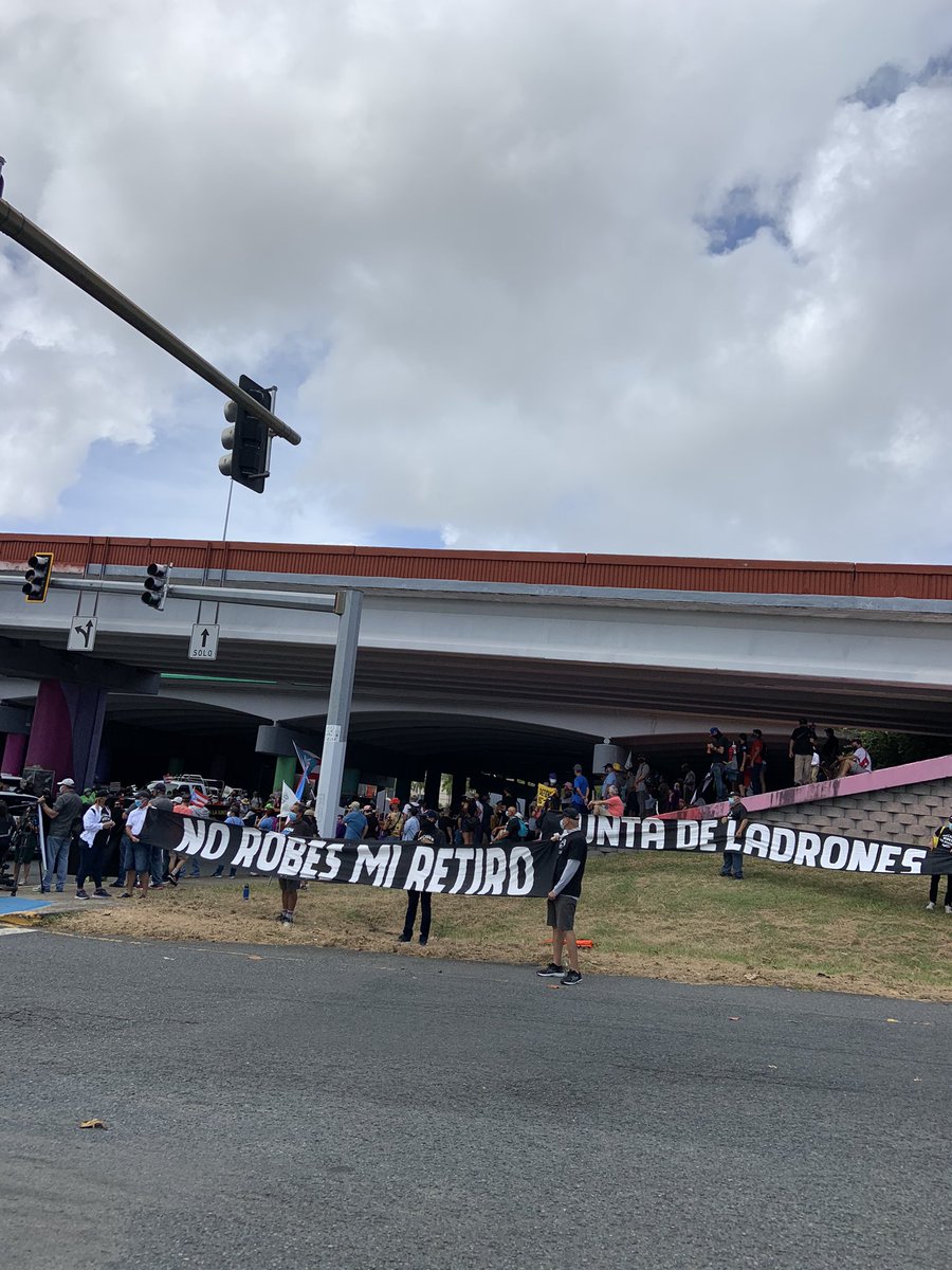 MyrnaConty's tweet photo. @OtroAcuerdo #FueraJCF #FOMBPR #NoALaPrivatizacion https://t.co/fMchOMWIwj