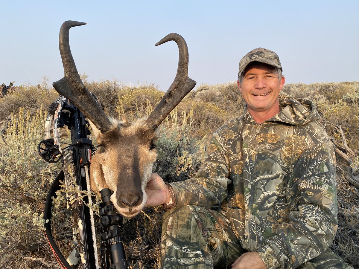 meneilson's tweet photo. Thanks Extreme Outfitters for an awesome hunt! https://t.co/TjydfY0ycr