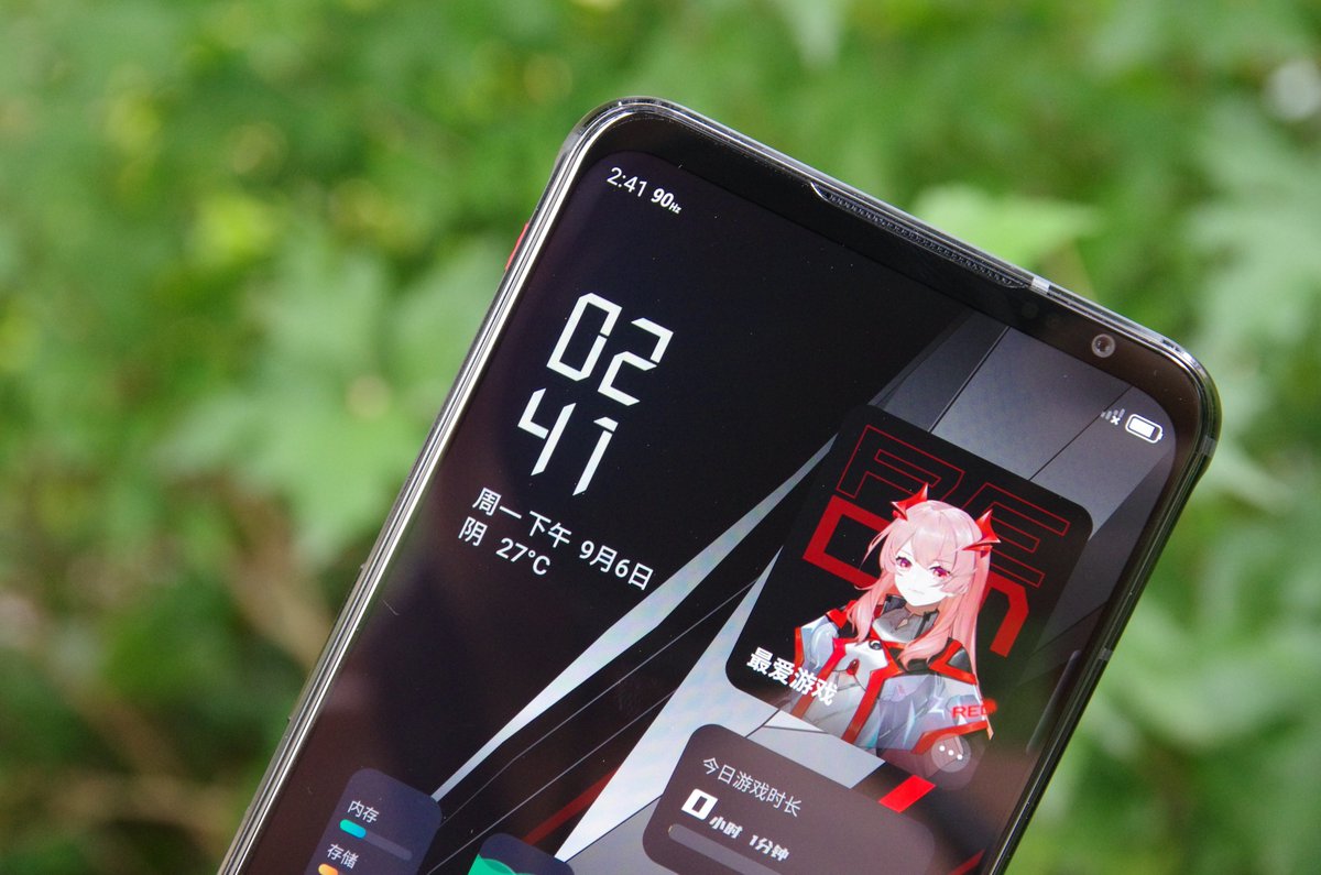 rudhranandu's tweet image. The first look of Red Magic 6S Pro.
#Nubia #RedMagic6SPro