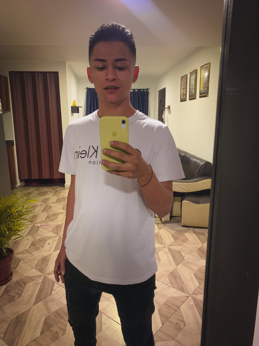 jestebanz0's tweet photo. Buenas noches ! 😝 https://t.co/HS16D8p2fV